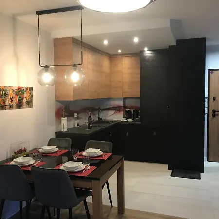 D-7 W Obiekcie Nautikka Park * Krynica Morska