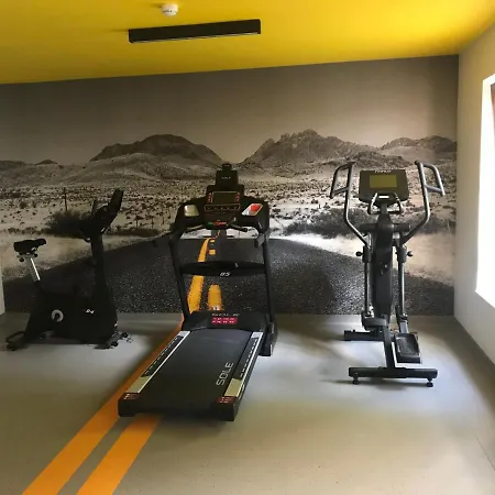 D-7 W Obiekcie Nautikka Park *